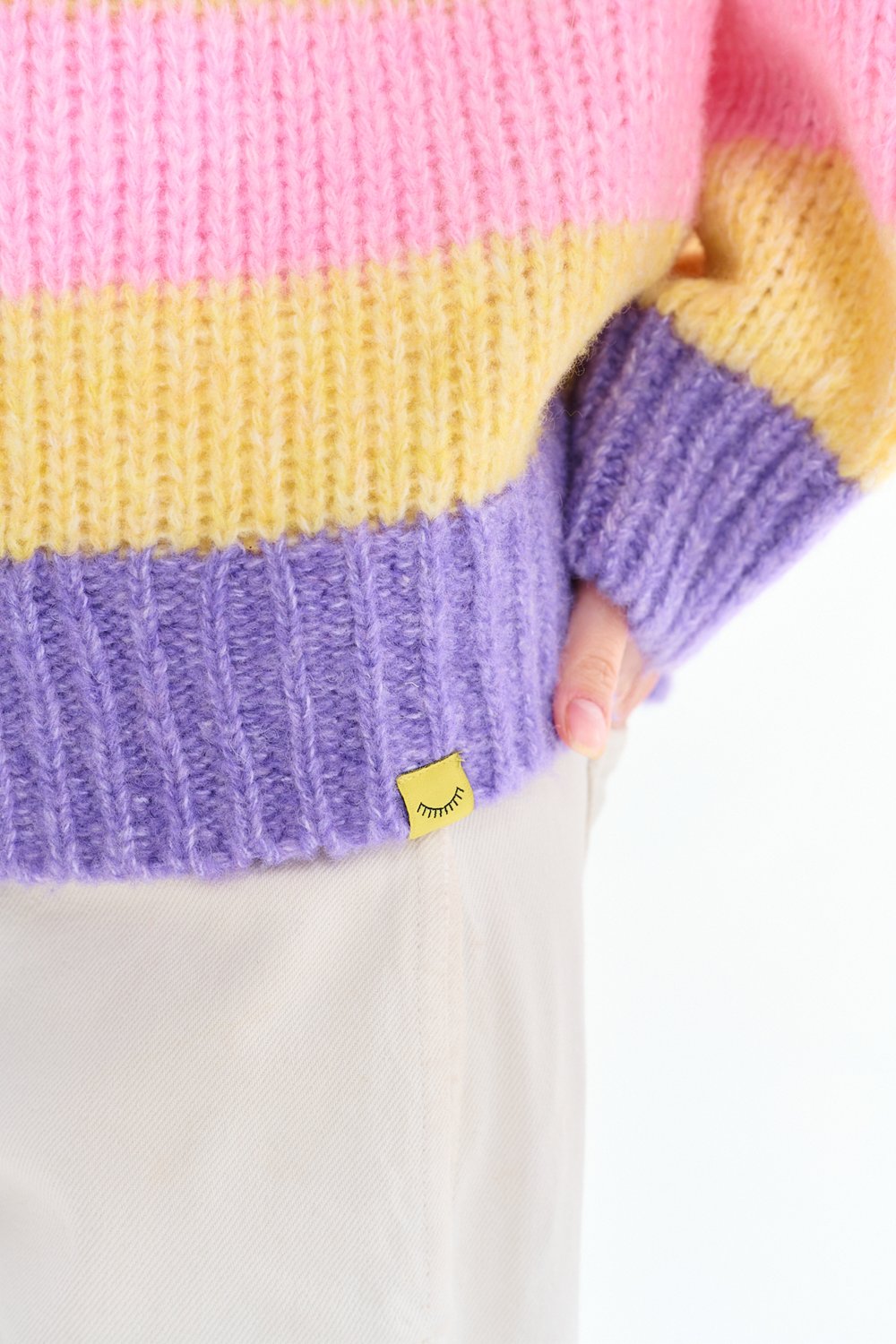 Sweter Fade Into You