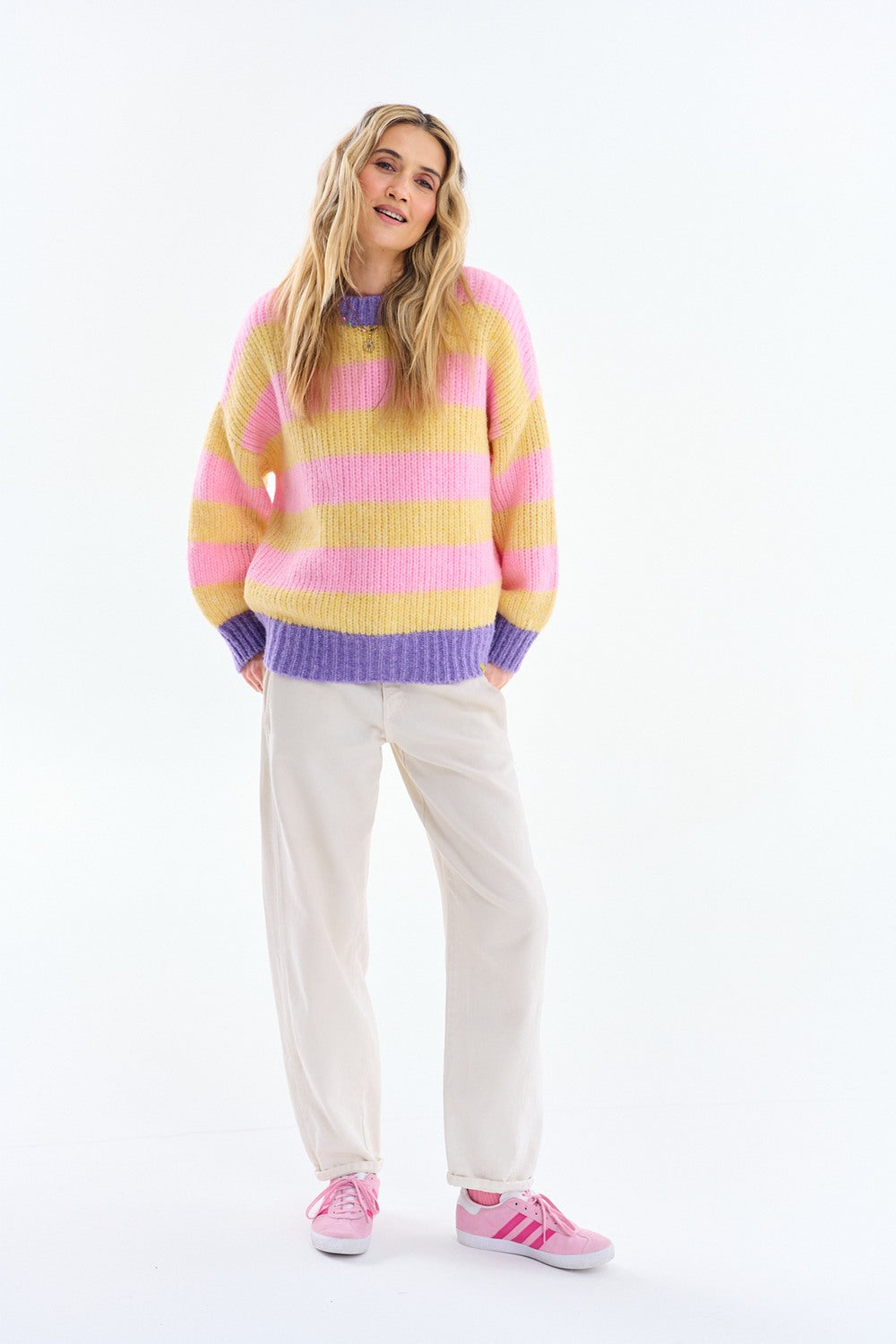 Sweter z wełną Strawberry Cream