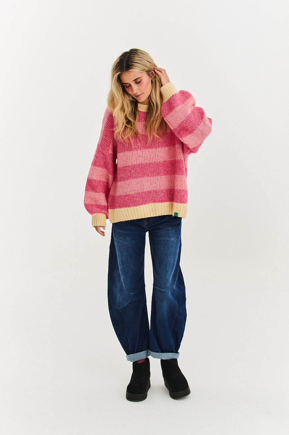 Sweter z wełną Strawberry Cream