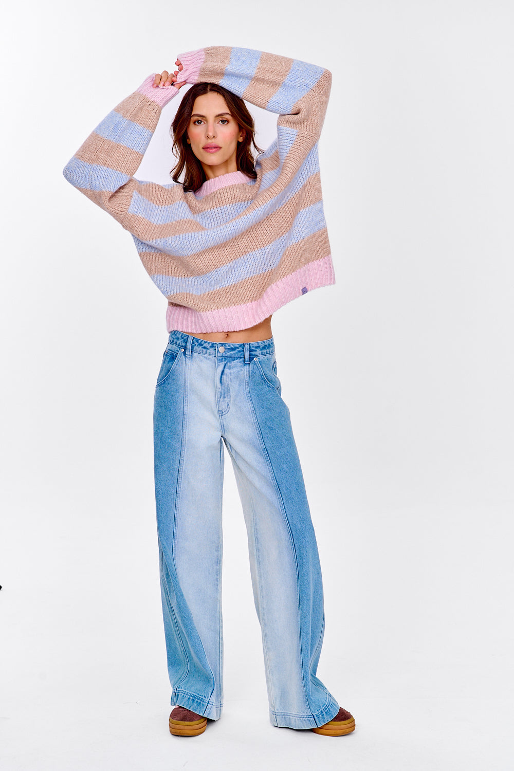 Sweter z wełną Strawberry Cream