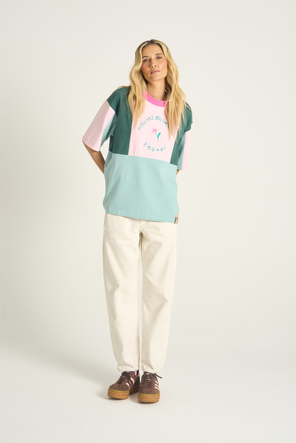 T-shirt How Are You x Loveis Wise