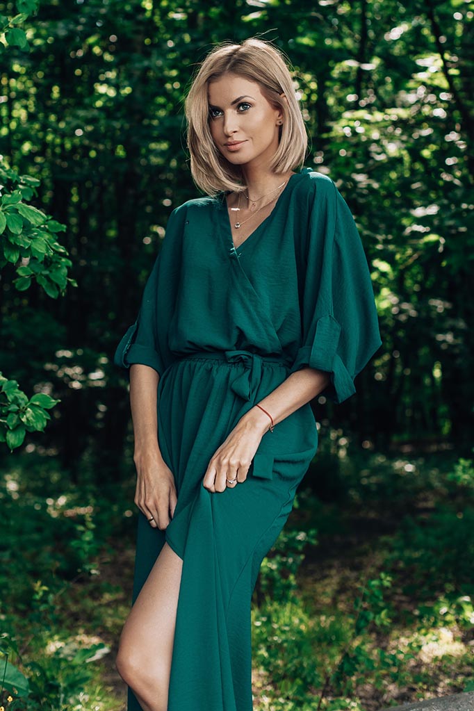 Długa sukienka z wiązaniem Emerald Dream