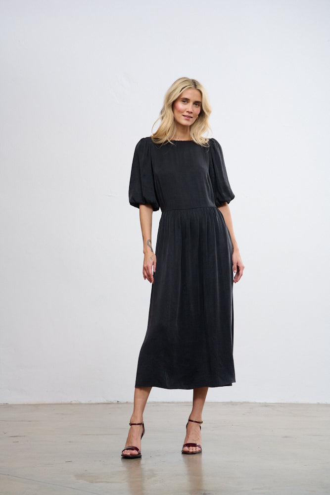 Sukienka midi Mulberry Muse