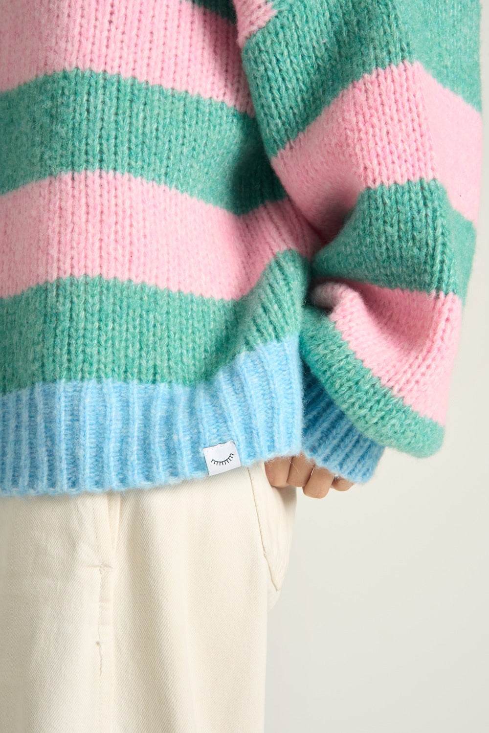 Sweter z wełną Strawberry Cream